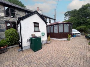 Photo 22- click for photo gallery